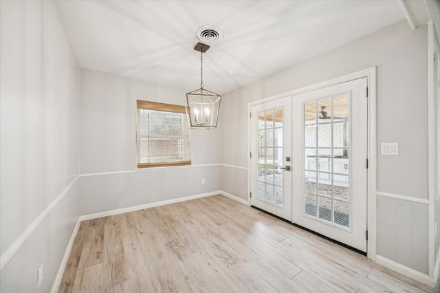2127 Blue Willow Drive, Houston, TX 77042