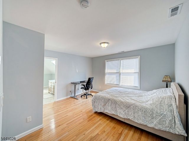 126 Blackwell Rd, Hopewell Twp., NJ 08534