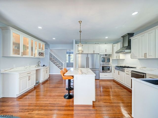 126 Blackwell Rd, Hopewell Twp., NJ 08534