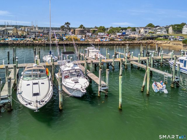 4 Northwest Street B28, Stonington, CT 06378