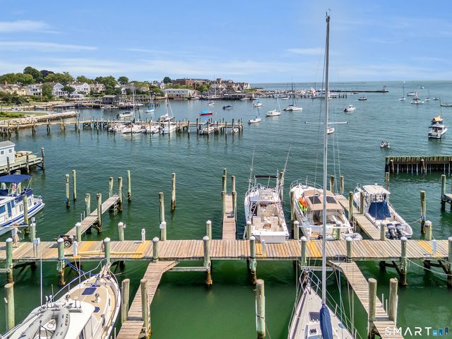 4 Northwest Street B28, Stonington, CT 06378