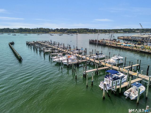4 Northwest Street B28, Stonington, CT 06378