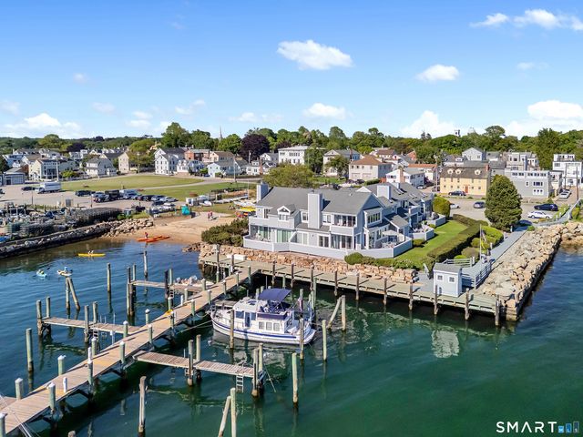 4 Northwest Street B28, Stonington, CT 06378
