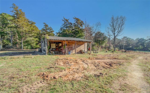 1102 Pine Crest, New Ulm, TX 78950