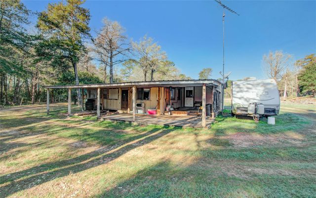 1102 Pine Crest, New Ulm, TX 78950