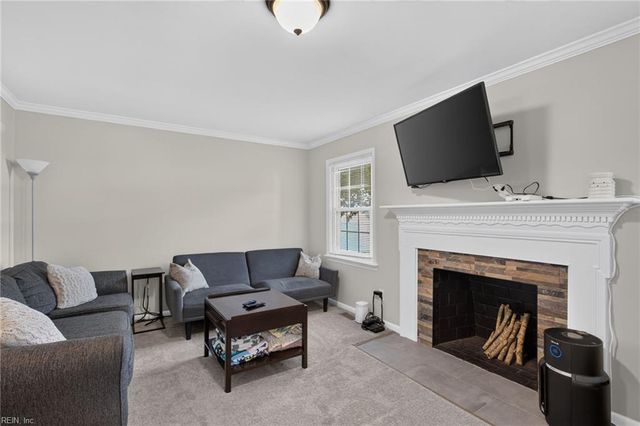 187 D Lane DR, Newport News, VA 23608