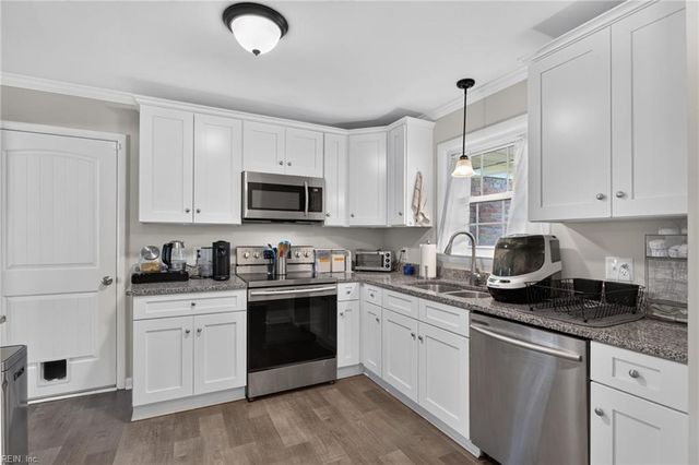 187 D Lane DR, Newport News, VA 23608