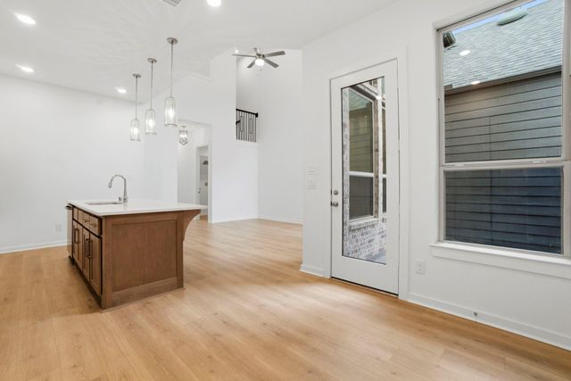 332 Fields Lane, Montgomery, TX 77316