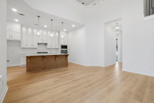 332 Fields Lane, Montgomery, TX 77316