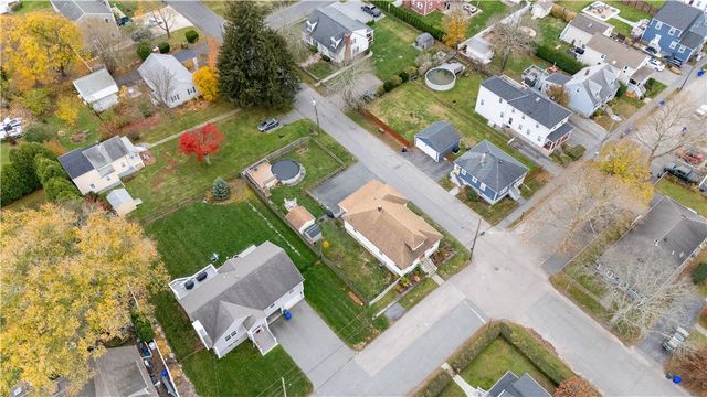 82 Charles Street, Bristol, RI 02809