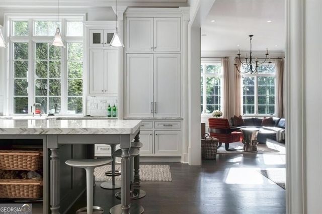 4010 Powers Ferry Road NW, Atlanta, GA 30342