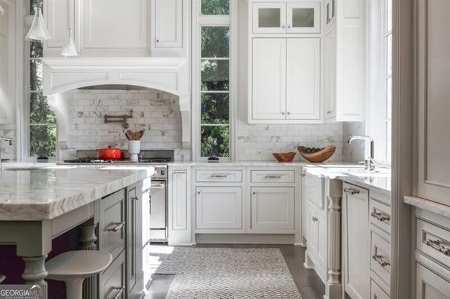 4010 Powers Ferry Road NW, Atlanta, GA 30342