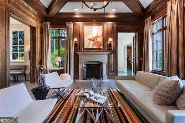 4010 Powers Ferry Road NW, Atlanta, GA 30342