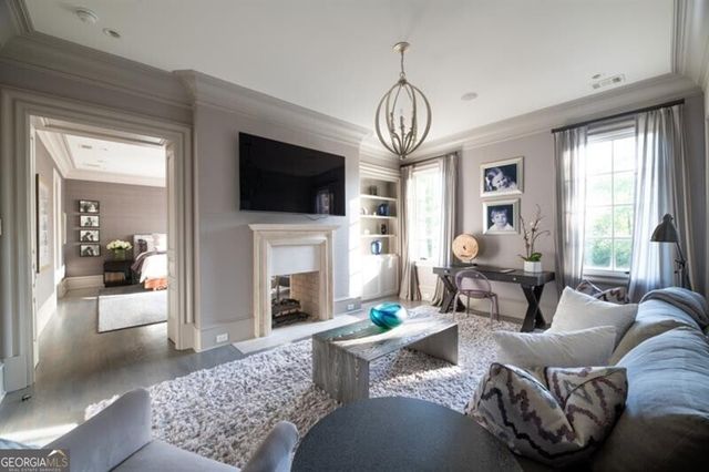 4010 Powers Ferry Road NW, Atlanta, GA 30342