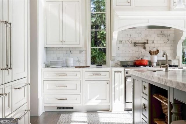 4010 Powers Ferry Road NW, Atlanta, GA 30342