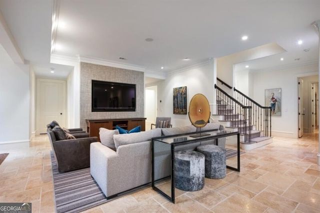 4010 Powers Ferry Road NW, Atlanta, GA 30342
