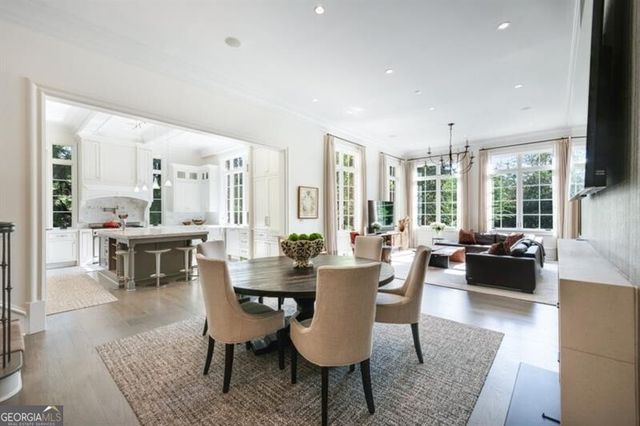 4010 Powers Ferry Road NW, Atlanta, GA 30342