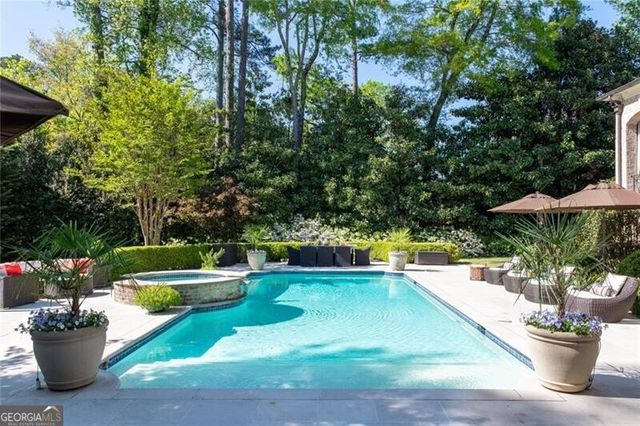 4010 Powers Ferry Road NW, Atlanta, GA 30342