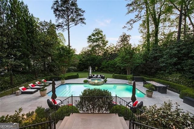 4010 Powers Ferry Road NW, Atlanta, GA 30342