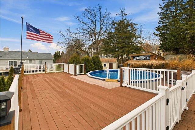 42 Lewis Street, Tiverton, RI 02878