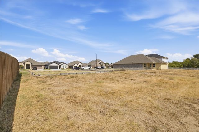 701 Greyson Lane, Greenville, TX 75402