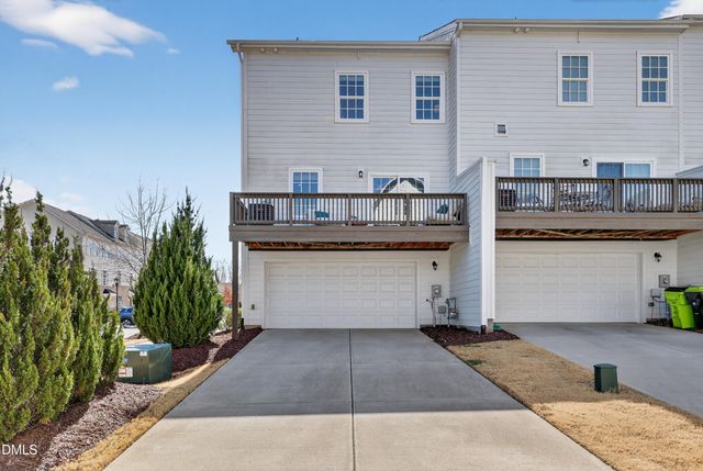 1221 Bradburn Drive, Durham, NC 27713