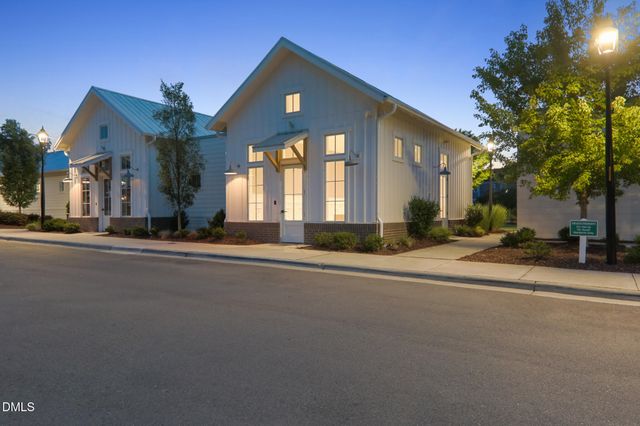 1221 Bradburn Drive, Durham, NC 27713