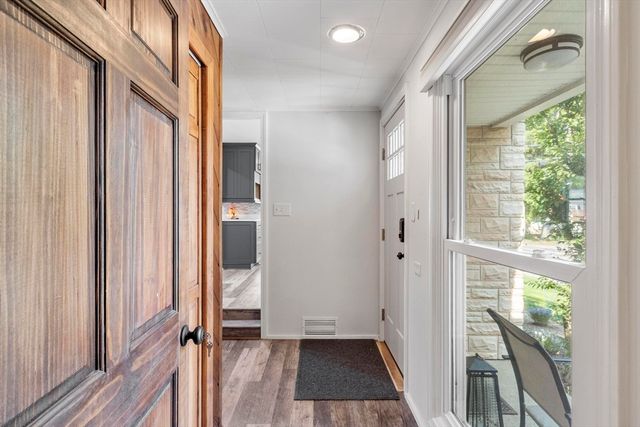 121 Millbury Ave, Millbury, MA 01527