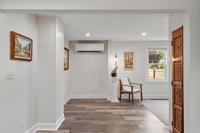 121 Millbury Ave, Millbury, MA 01527