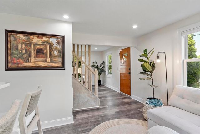 121 Millbury Ave, Millbury, MA 01527