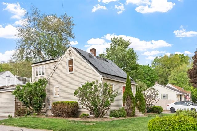 121 Millbury Ave, Millbury, MA 01527
