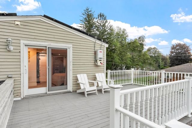 121 Millbury Ave, Millbury, MA 01527