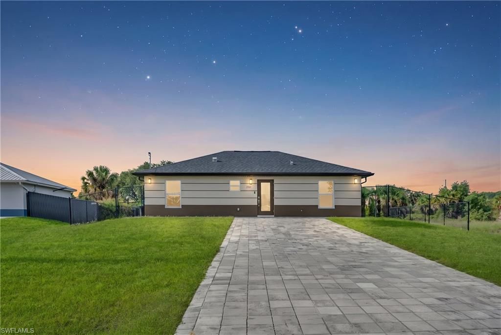 2075 Detroit DR, LABELLE, FL 33935 — photo 2