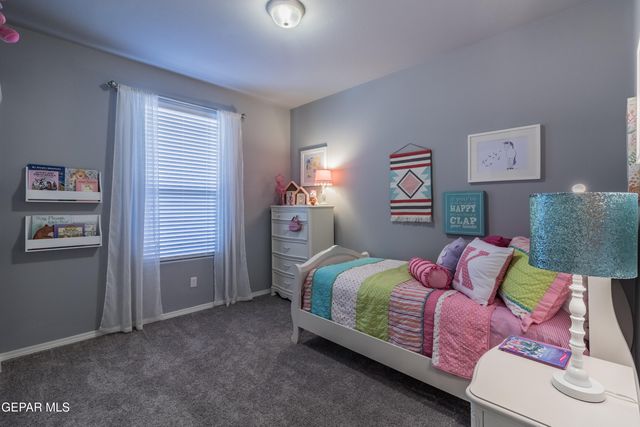 305 Emerald Air Place, Horizon City, TX 79928