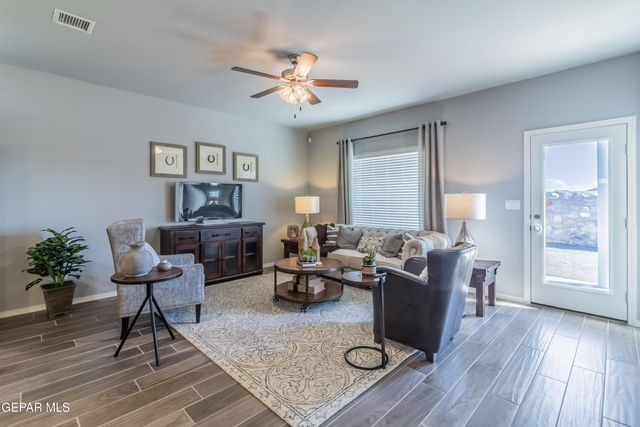 305 Emerald Air Place, Horizon City, TX 79928