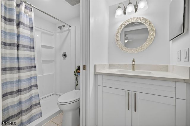 200 Lenell RD 214, Fort Myers Beach, FL 33931