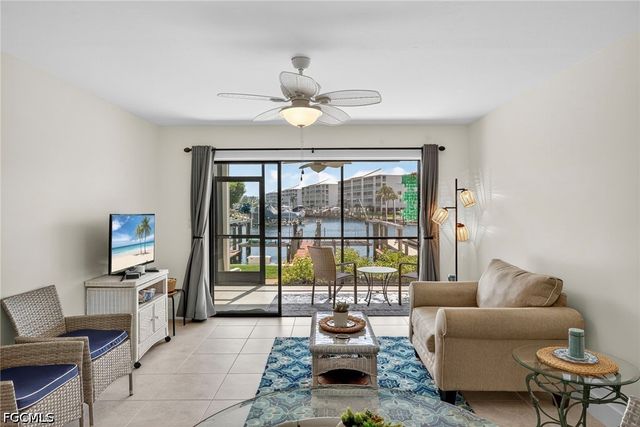 200 Lenell RD 214, Fort Myers Beach, FL 33931