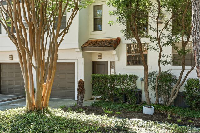 208 Grandview Pl Apt 2, Alamo Heights, TX 78209