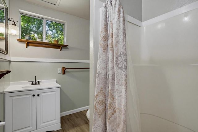 230 June Dr, Grass Valley, CA 95945