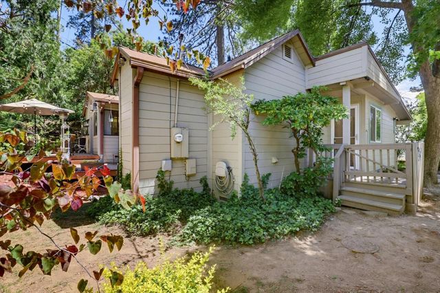 230 June Dr, Grass Valley, CA 95945