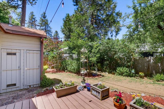 230 June Dr, Grass Valley, CA 95945