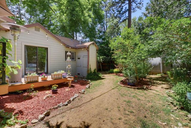 230 June Dr, Grass Valley, CA 95945