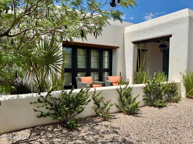 660 W Golf View Drive, Tucson, AZ 85737