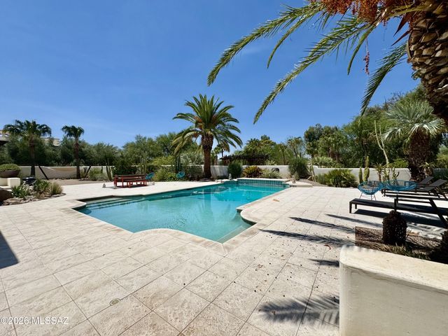 660 W Golf View Drive, Tucson, AZ 85737