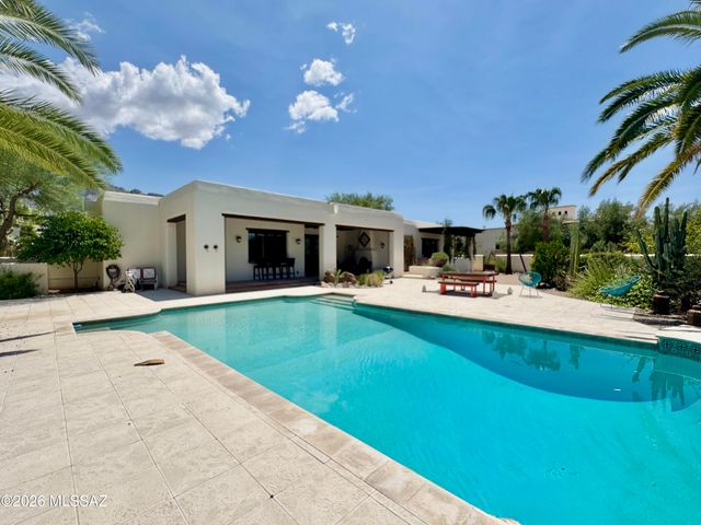 660 W Golf View Drive, Tucson, AZ 85737