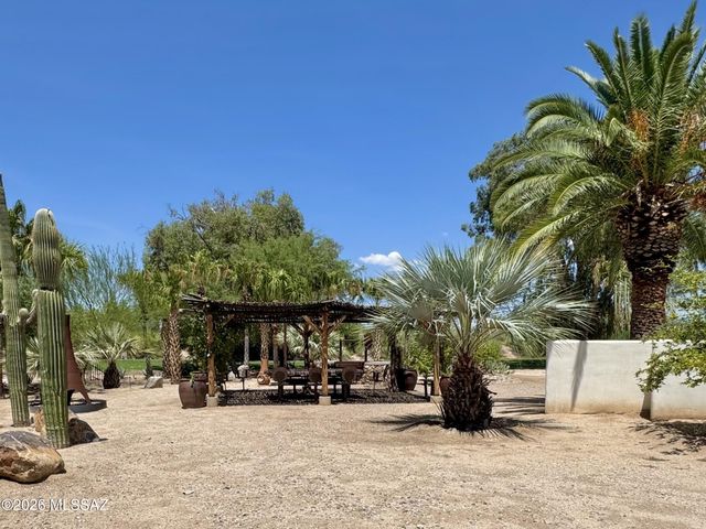 660 W Golf View Drive, Tucson, AZ 85737