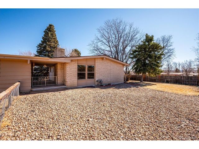 6040 W Elmhurst Dr, Littleton, CO 80128