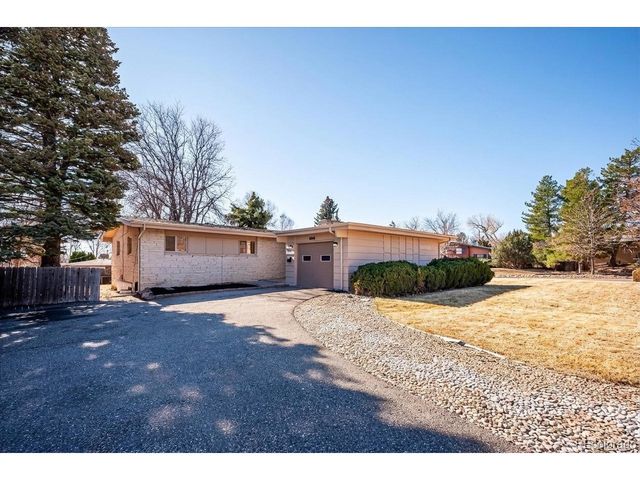 6040 W Elmhurst Dr, Littleton, CO 80128