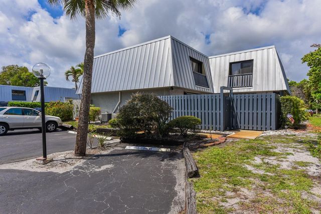 3802 SE Jefferson Street, Stuart, FL 34997
