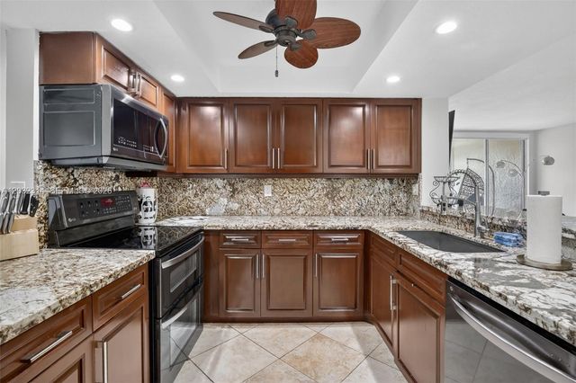 1911 Sabal Palm Drive 202, Davie, FL 33324